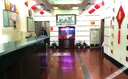 Pai Hotel (Jingbian North Street Old Station Store)