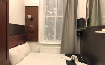 Plaza London Hotel