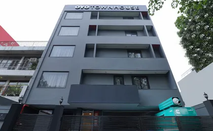 OYO Townhouse 118 Gagan Vihar
