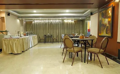 Diplomat Hotel
