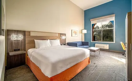 Holiday Inn Express And Suites Phoenix Mesa West By IHG