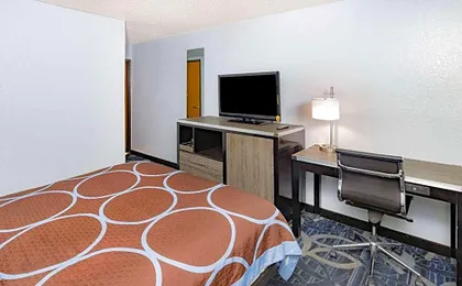 Super 8 by Wyndham Johnstown/Gloversville