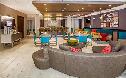 Holiday Inn Express & Suites Litchfield By IHG