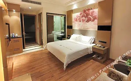 Pengke Hotel (Shenzhen North Railway Station)