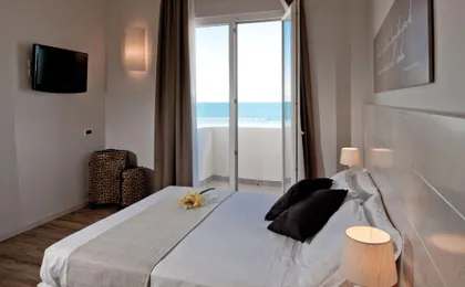 HOTEL UNIVERSAL