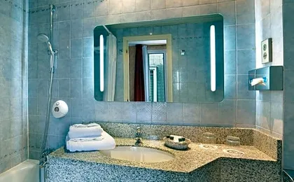 The Originals City Hotel Paix Republique