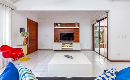 Bz65 Casa a 150 metros da praia com 4 suítes