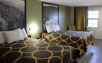 Super 8 by Wyndham Cabot