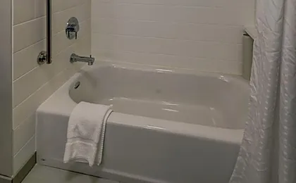 Holiday Inn Express And Suites Auburn Downtown By IHG