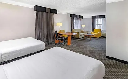 La Quinta Inn by Wyndham Laredo I-35