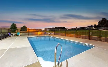 La Quinta Inn & Suites by Wyndham Blue Springs