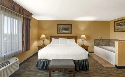 Best Western Plus Kelly Inn & Suites
