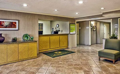 La Quinta Inn & Suites by Wyndham Toledo Perrysburg