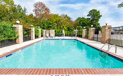 Garner Hotel Tyler Southwest by IHG