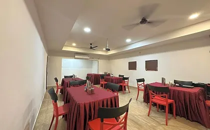 Hotel Deendayal