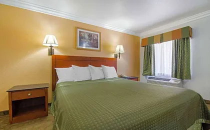 Rodeway Inn Adelanto US 395