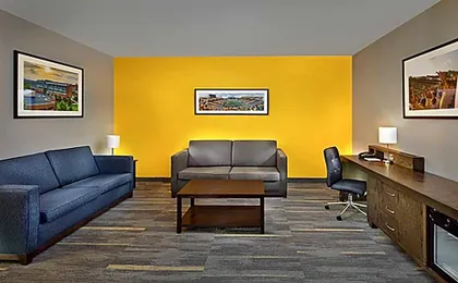 Scholar Morgantown, Tapestry Collection by Hilton