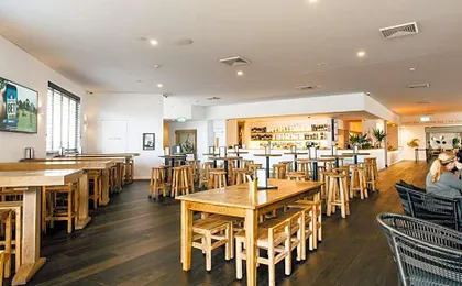 Crossroads Hotel