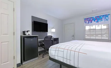 La Quinta Inn & Suites by Wyndham Dallas Uptown