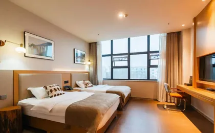 Jintang Chuangminglijing Hotel