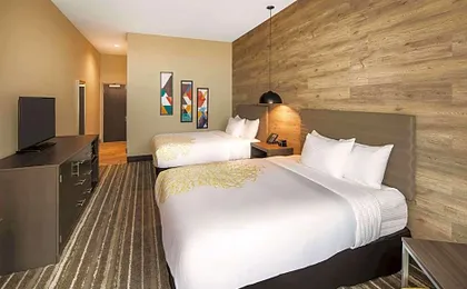 La Quinta Inn & Suites by Wyndham Atlanta South - McDonough