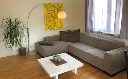Superior-Apartment mit Pool und Seezugang