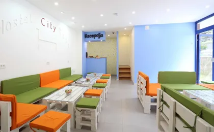 Hostel City Rest