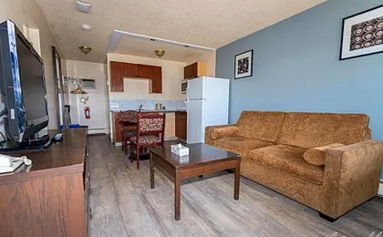 Empire Inn & Suites