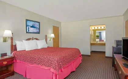 A Red Dot Inn Milledgeville