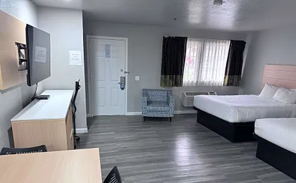 Travelodge by Wyndham Redding CA