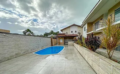 Apto Térreo a 900m da Barraca do Gaúcho, condomínio com piscina e área Gourmet