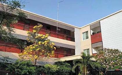 Pakdee House