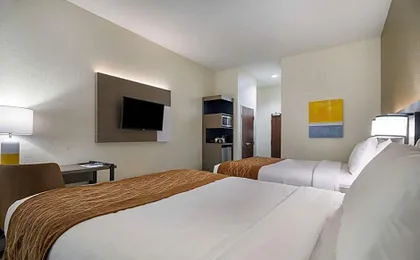 Comfort Inn & Suites Victoria North