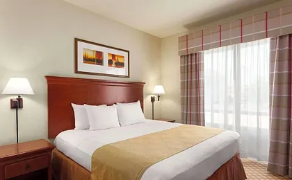 Country Inn & Suites by Radisson, Tifton, GA
