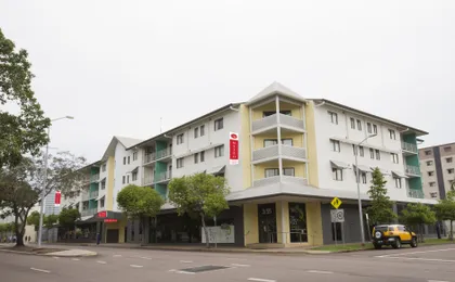 Metro Advance Apartments Hotel