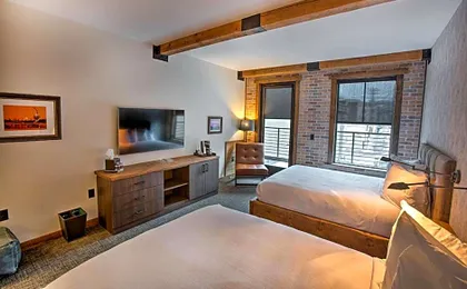 Hotel Crosby