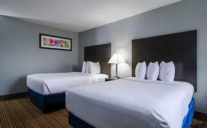 Baymont by Wyndham Louisville Airport South