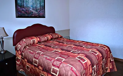 Centre Suite Inns Motel