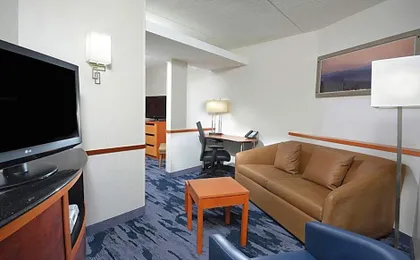 Fairfield Inn & Suites by Marriott Charlottesville North