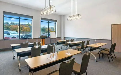 Hotel Indigo Everett - Waterfront Place By IHG