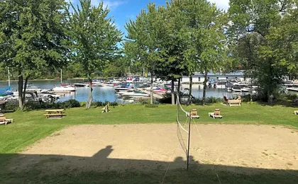 Magog Waterfront Studio 106