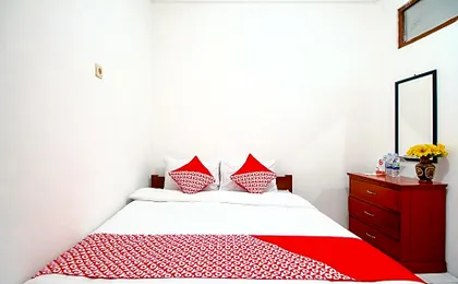 Super OYO 1788 House 24