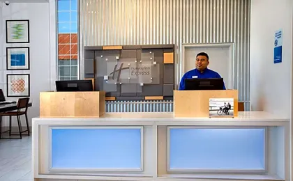 Holiday Inn Express Monterey - Cannery Row By IHG