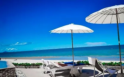 Nern Chalet Beachfront Hotel