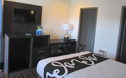 SureStay Hotel by Best Western Seaside Monterey