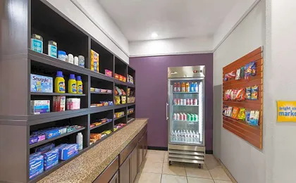 La Quinta Inn & Suites by Wyndham Brownwood