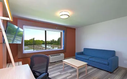 Holiday Inn Express & Suites Port Huron By IHG