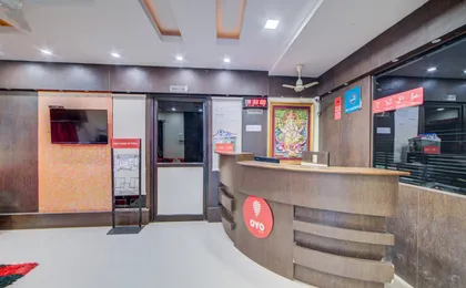 OYO Flagship 24397 9 Star Hotel