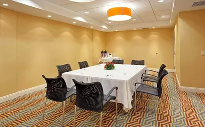 Holiday Inn Express Hotel & Suites Santa Cruz By IHG