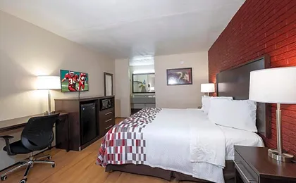 Red Roof Inn West Point